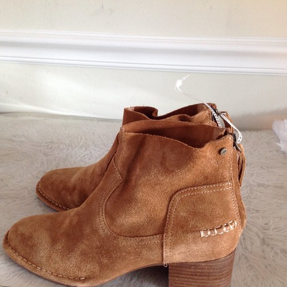UGG Bandara Suede Ankle Boots - Picture 3 of 11